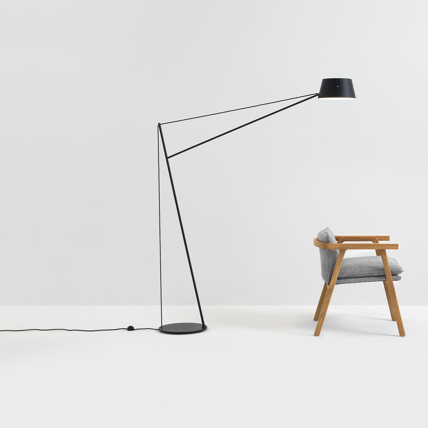 Spar Floor Lamp