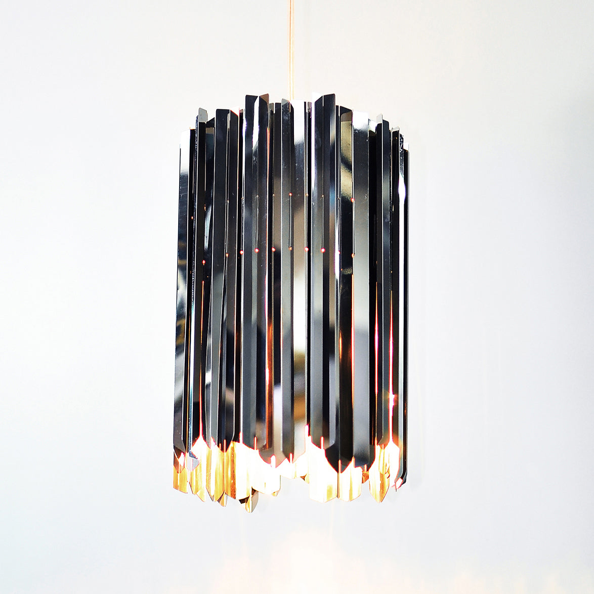 Facet 18 Pendant Light