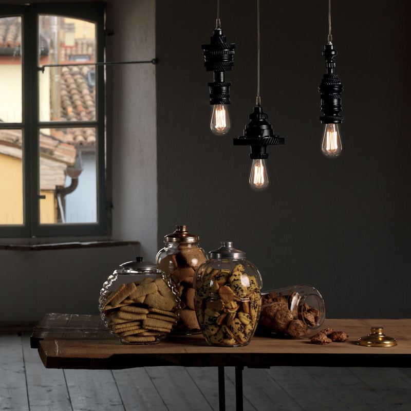 Mek Clutch Pendant Light