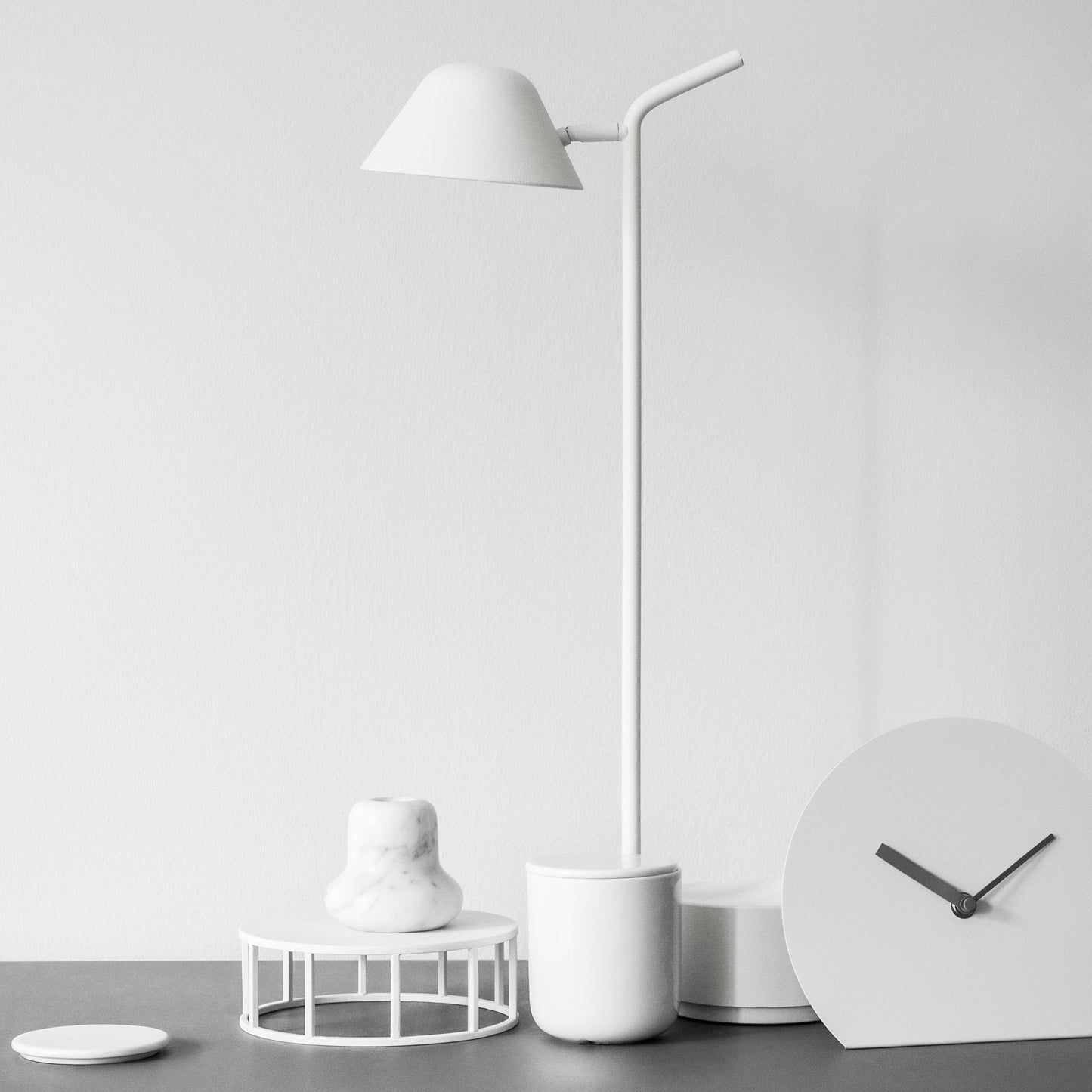 Peek Table Lamp