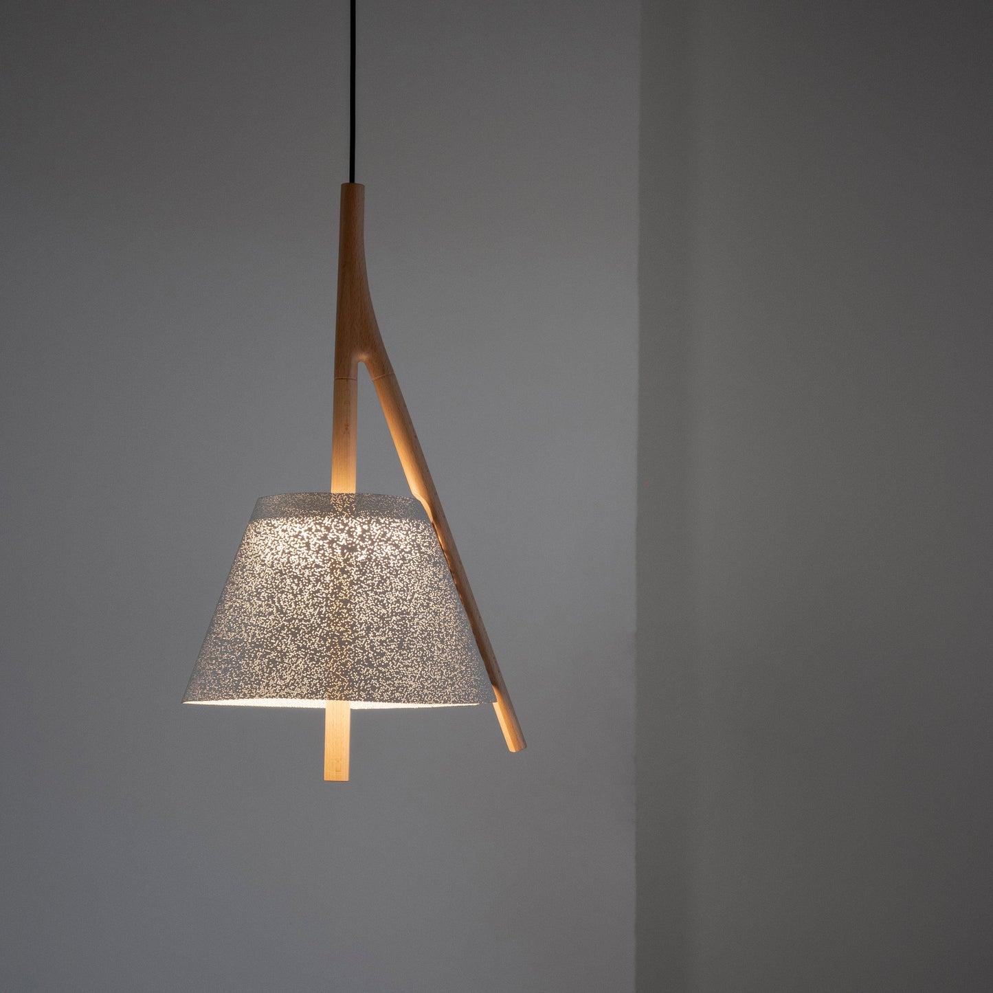 Cambo Pendant Light