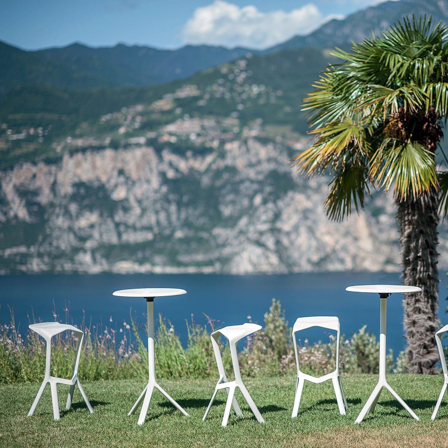 Outdoor Miura Stackable Stool