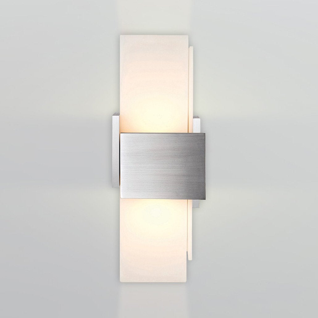 Acuo Wall Light