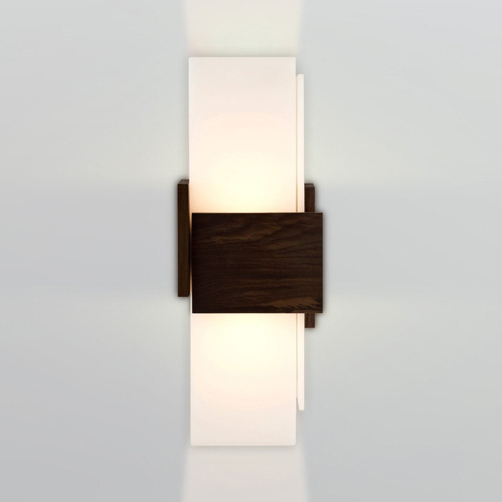 Acuo Wall Light