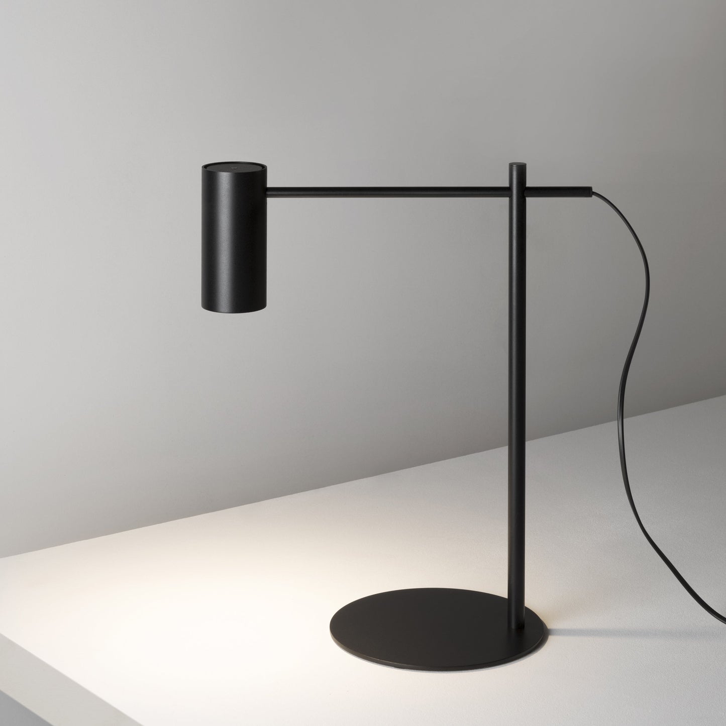 Cyls Reading Table Lamp