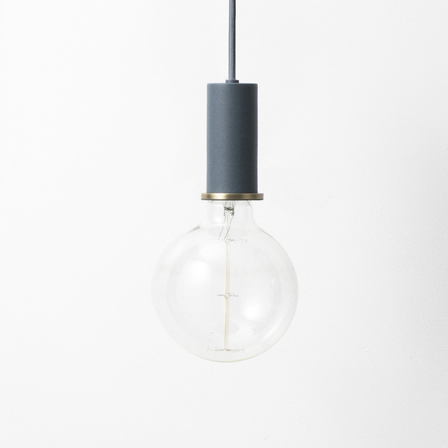 Socket Pendant Light