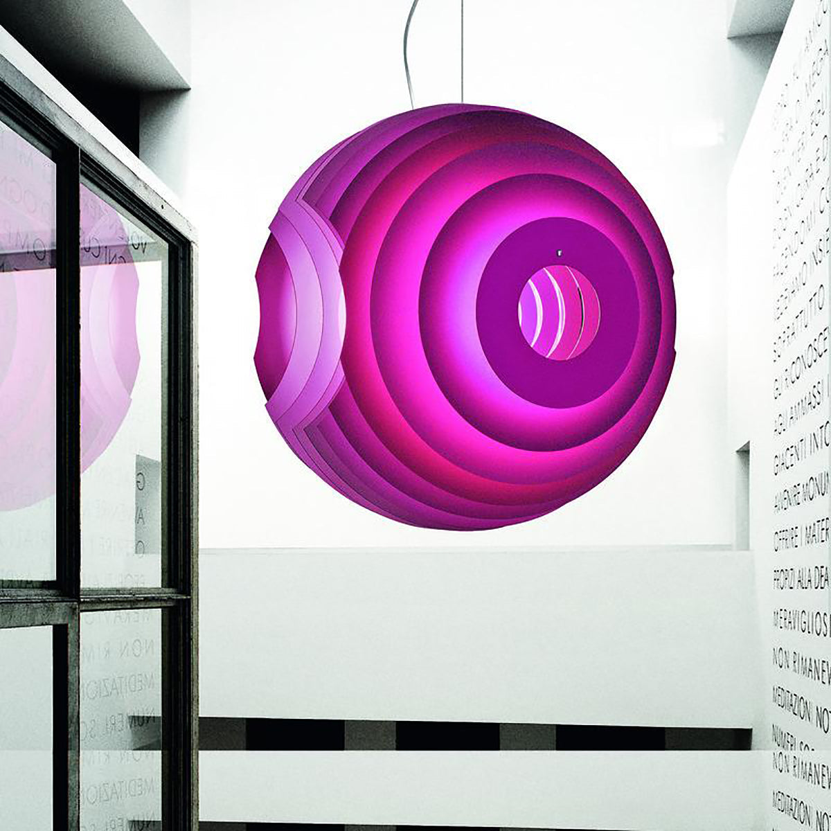 Supernova Pendant Light