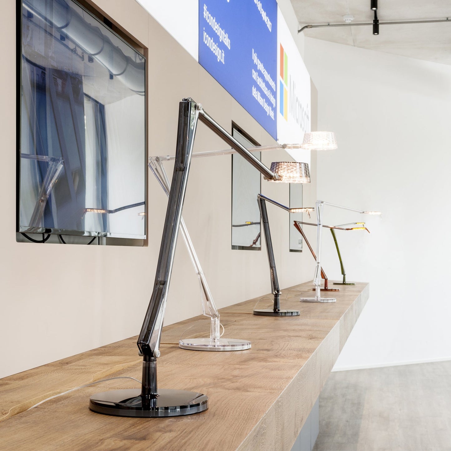 Aledin TEC Table Lamp