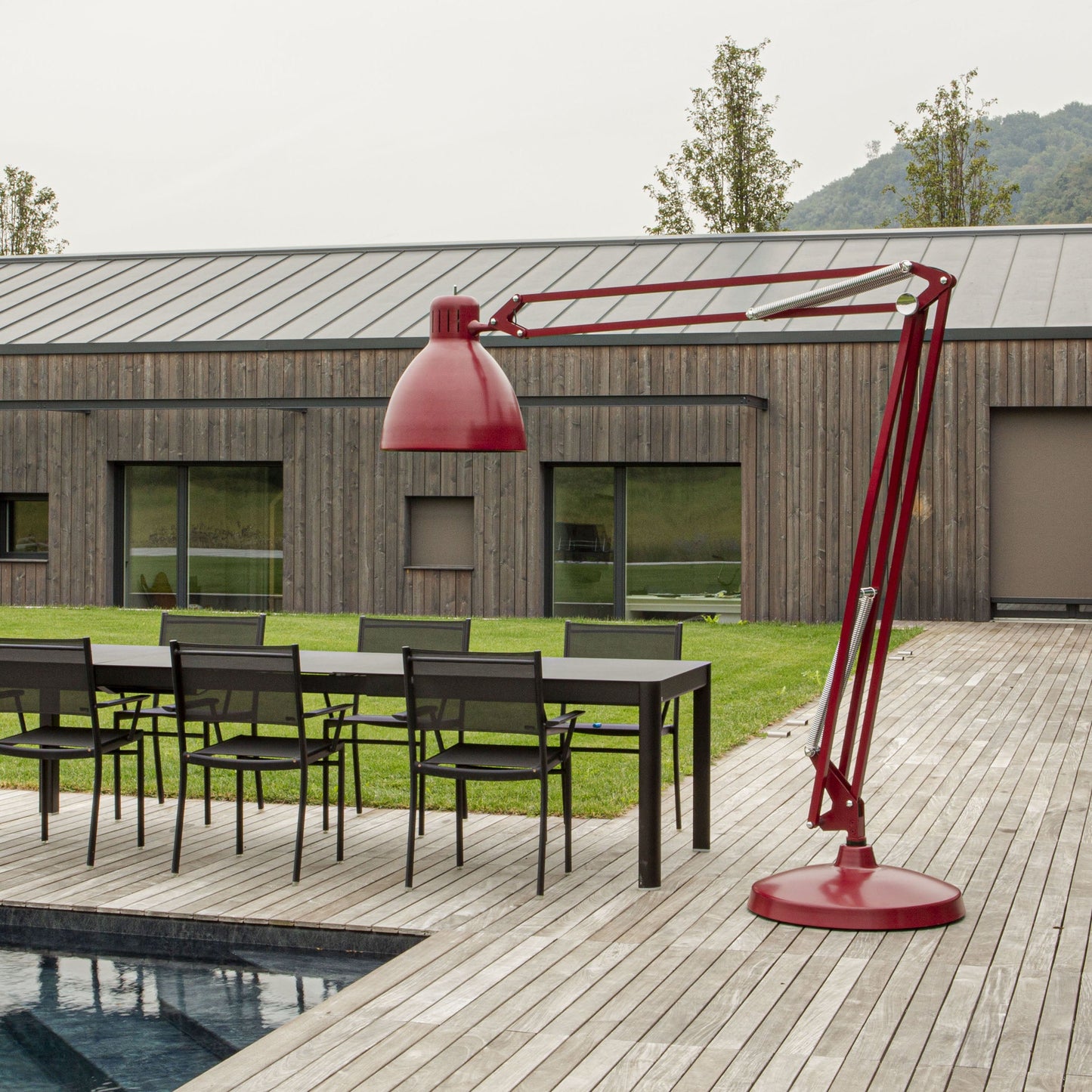 JJ Great Outdoor Floor Lamp