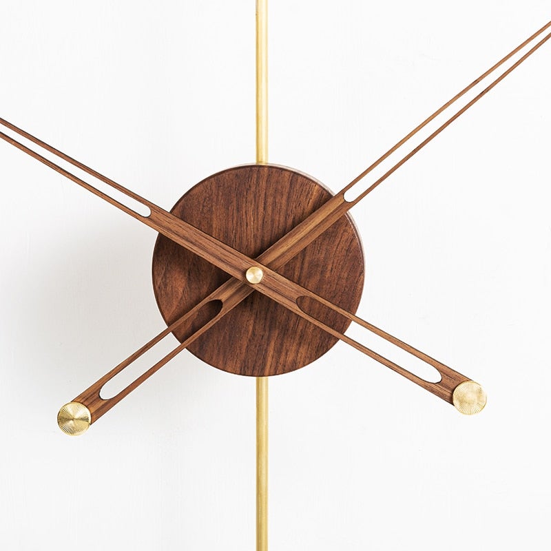 Adelanto | Wall Clock