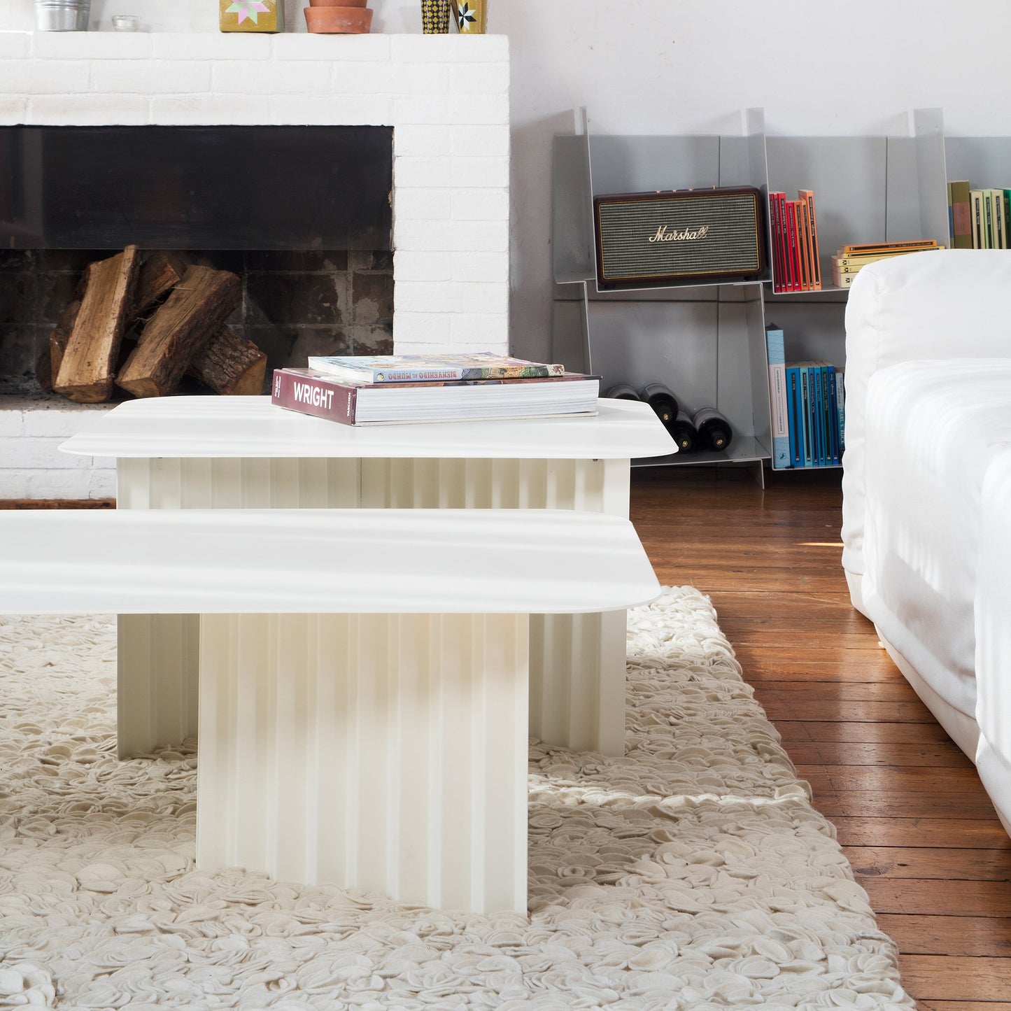 Plec Marble Table