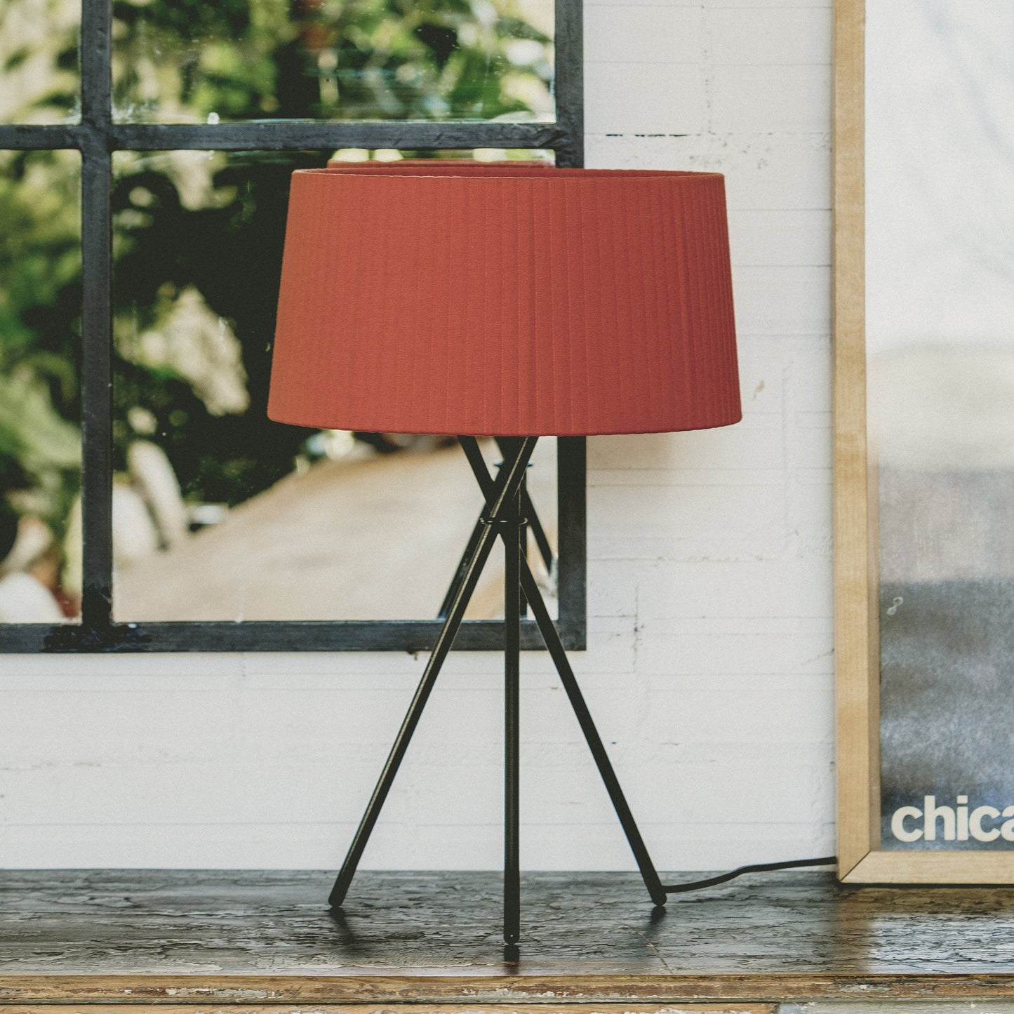 Tripode Small Table Lamp