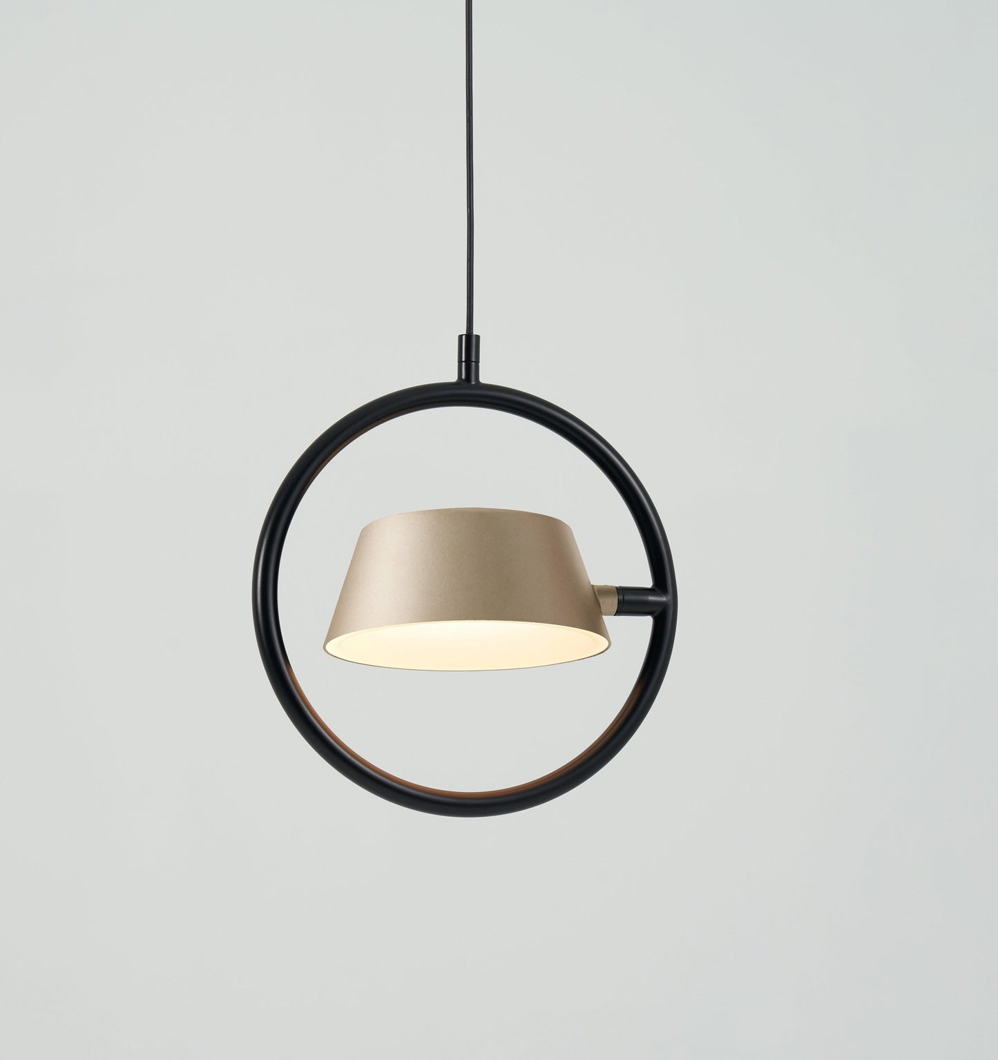 OLO Ring Pendant Light