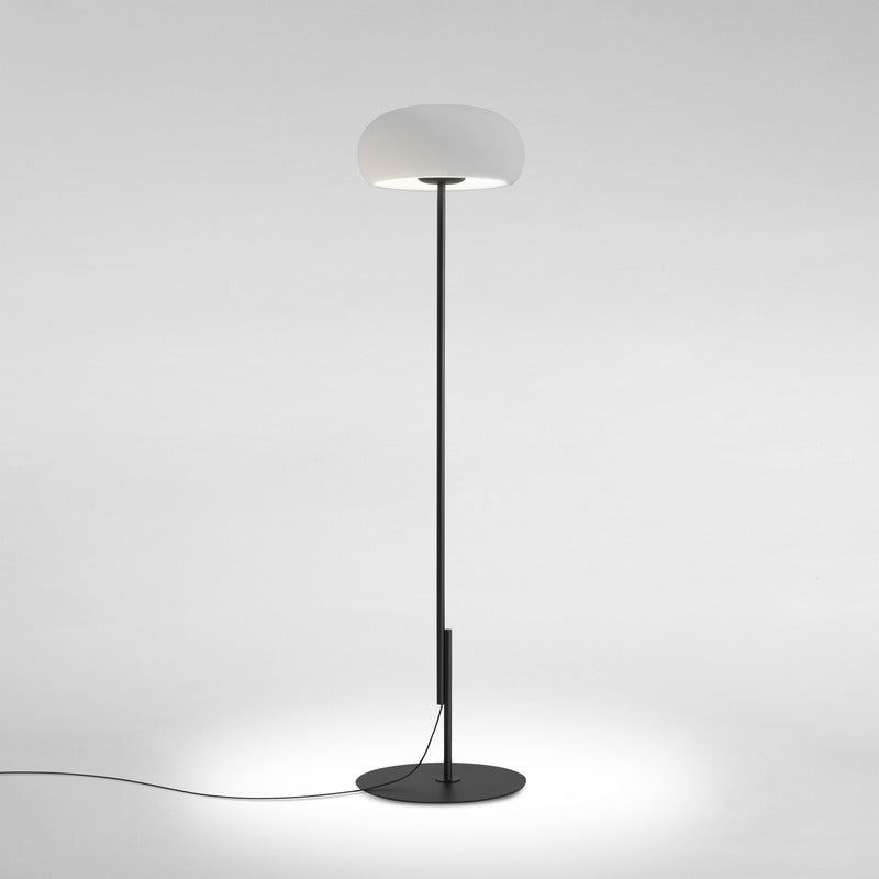 Vetra P LED Floor Lamp