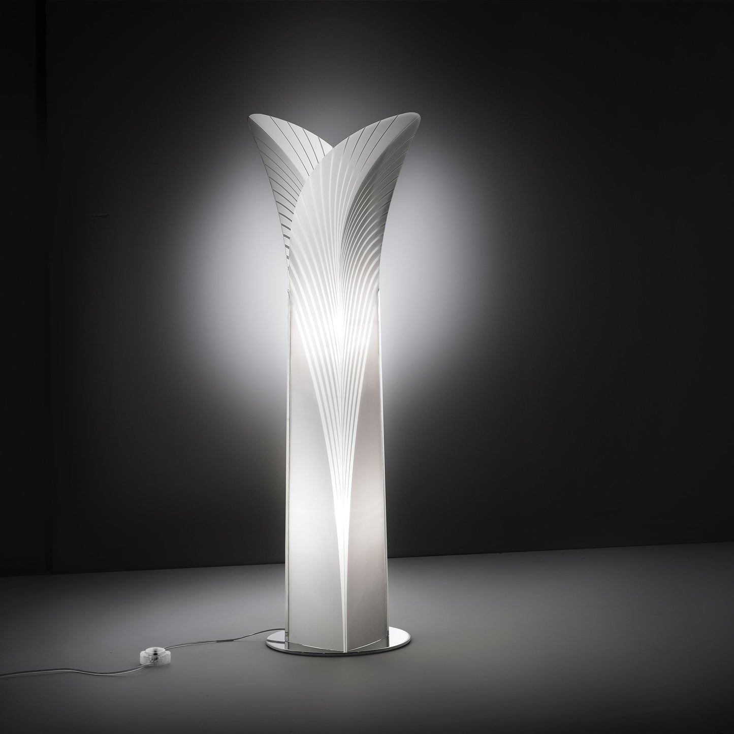 Las Palmas Floor Lamp