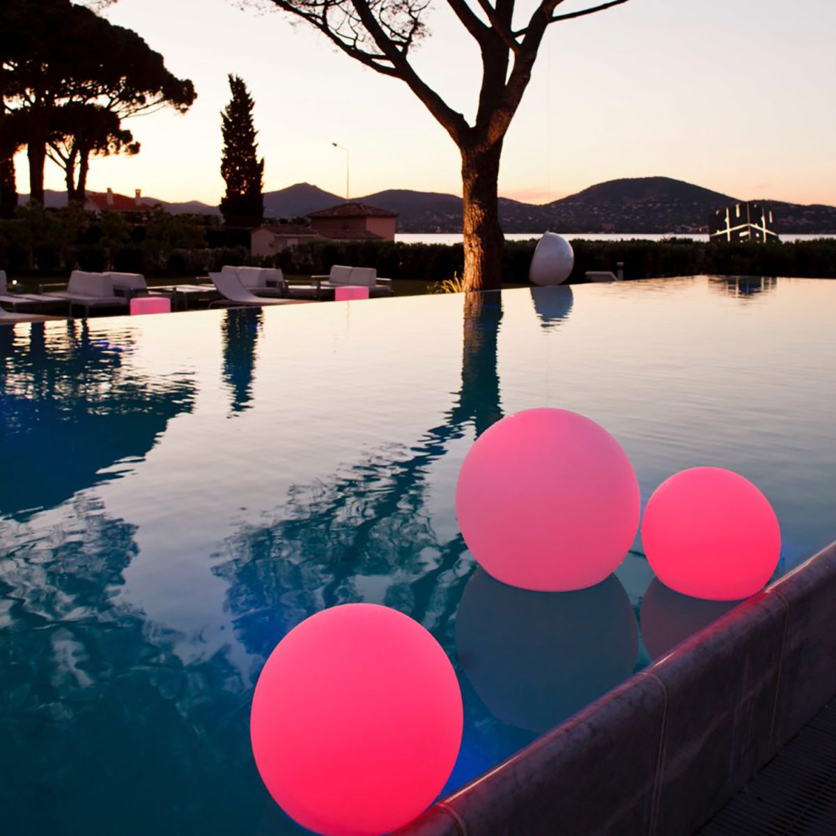 Ball Outdoor Bluetooth LED Lamp