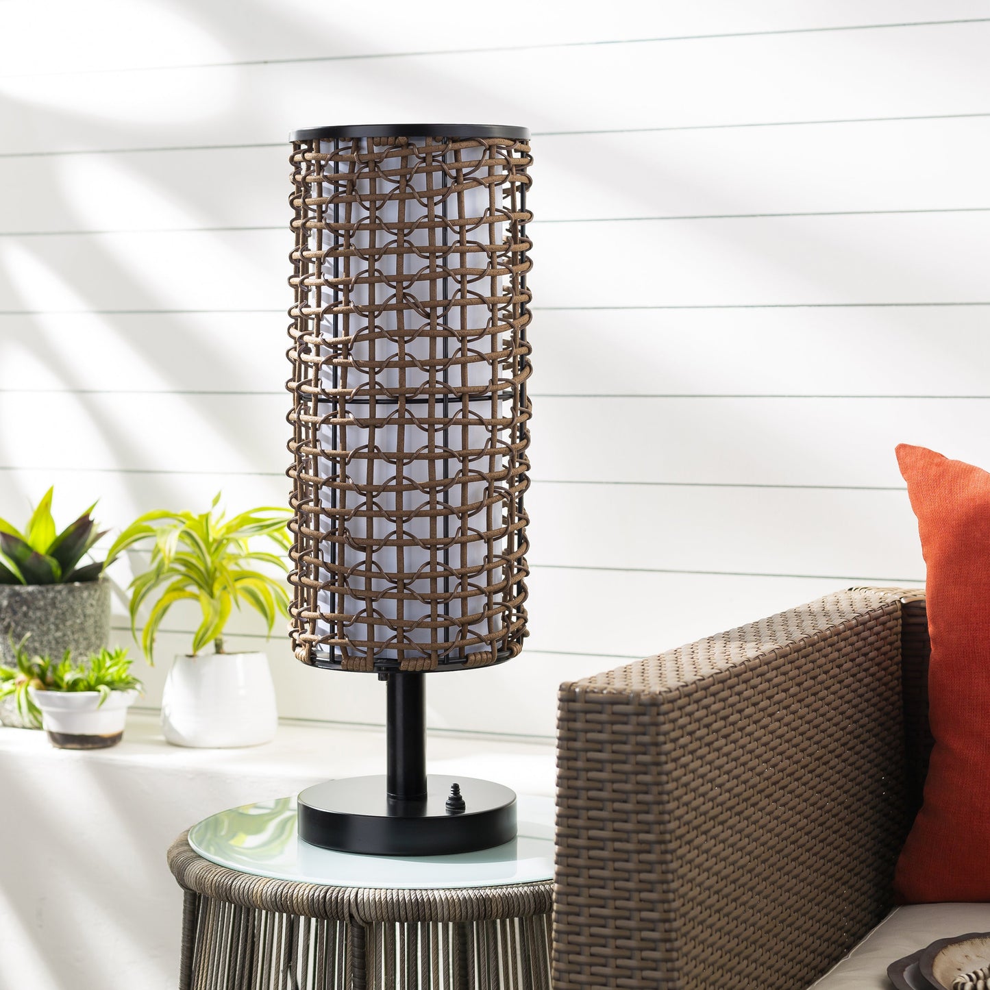 Kitto Outdoor Table Lamp