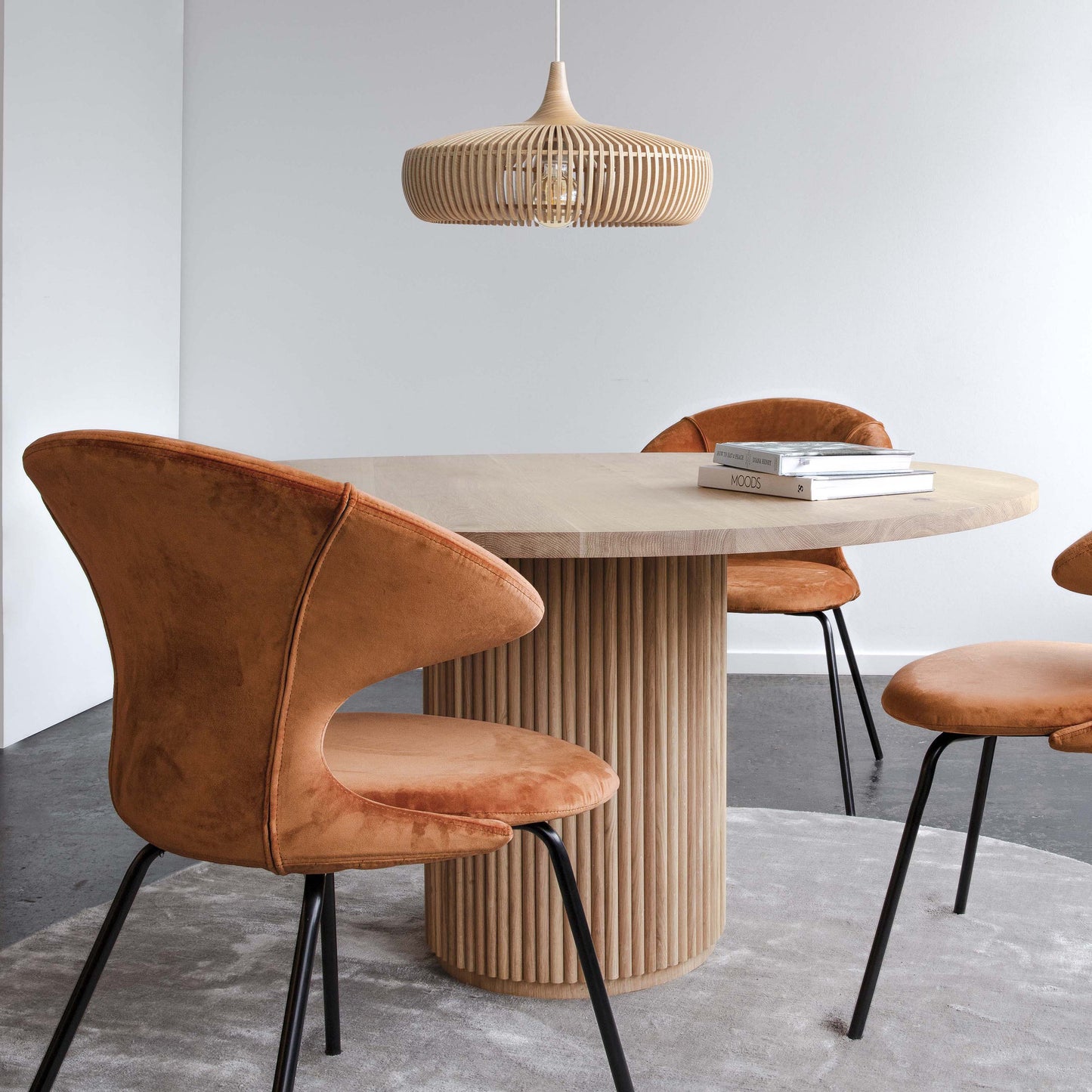 Clava Dine Wood Pendant Light