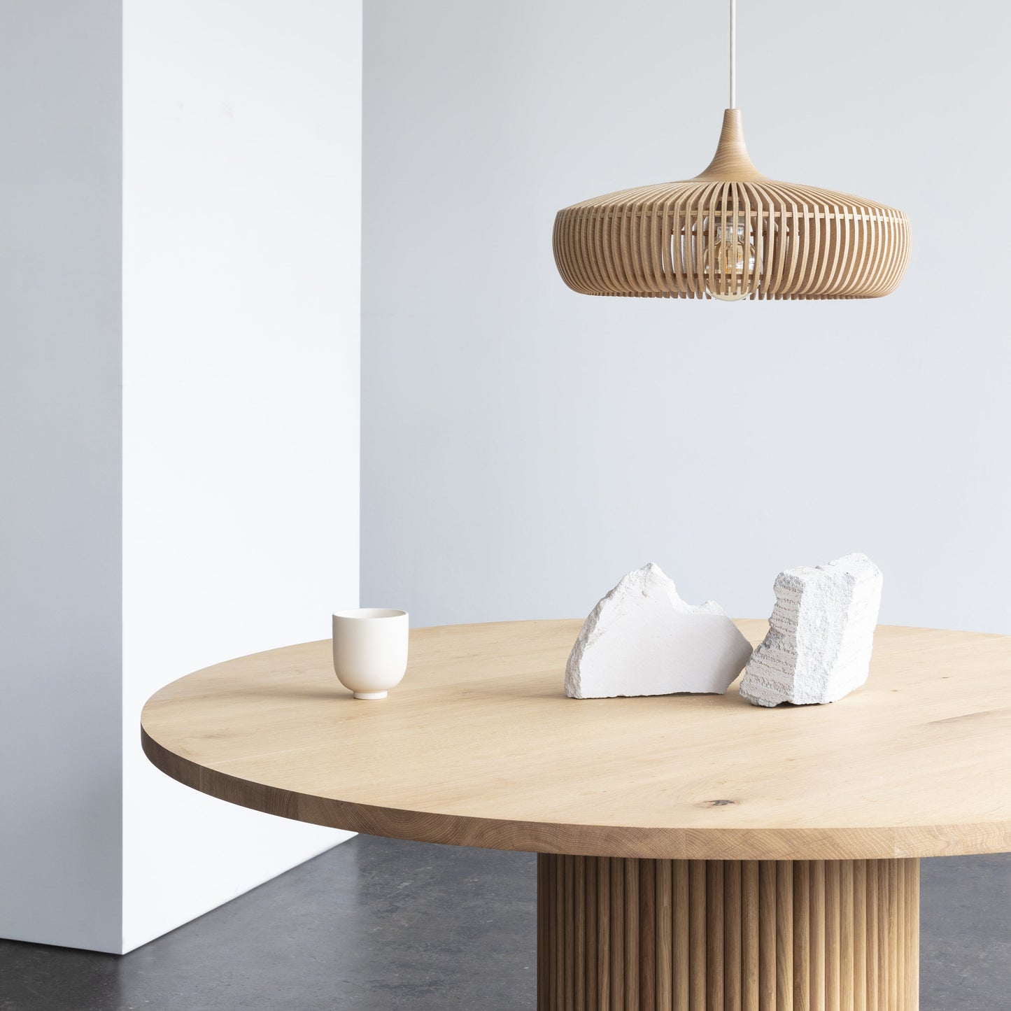 Clava Dine Wood Pendant Light