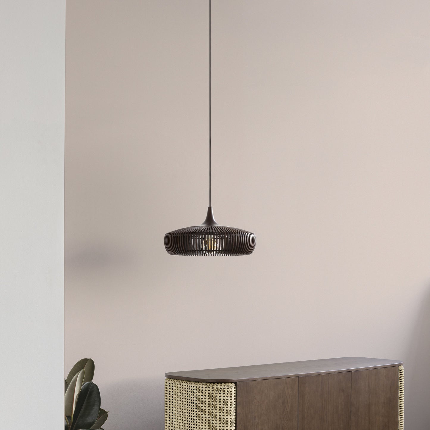 Clava Dine Wood Pendant Light