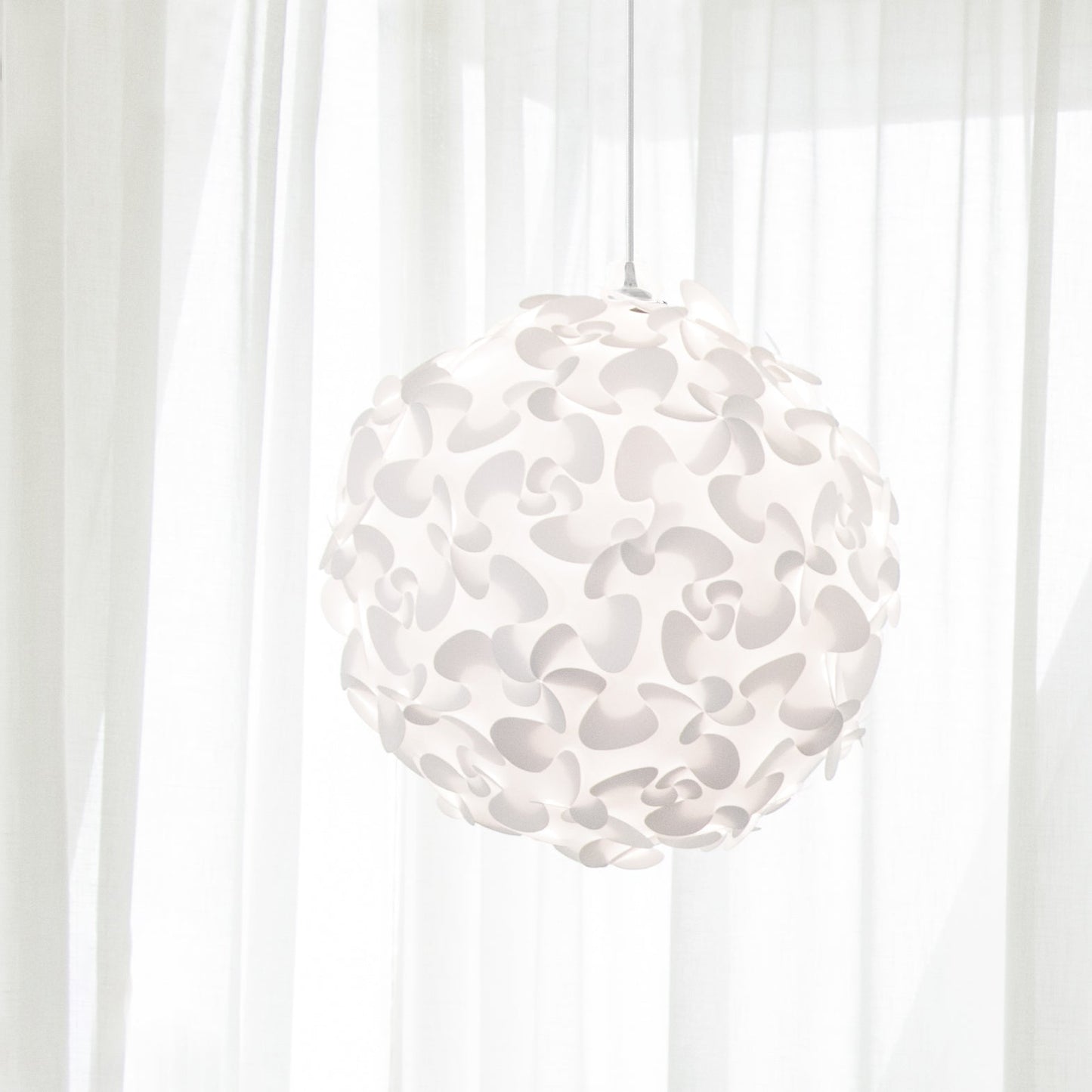 Lora Pendant Light