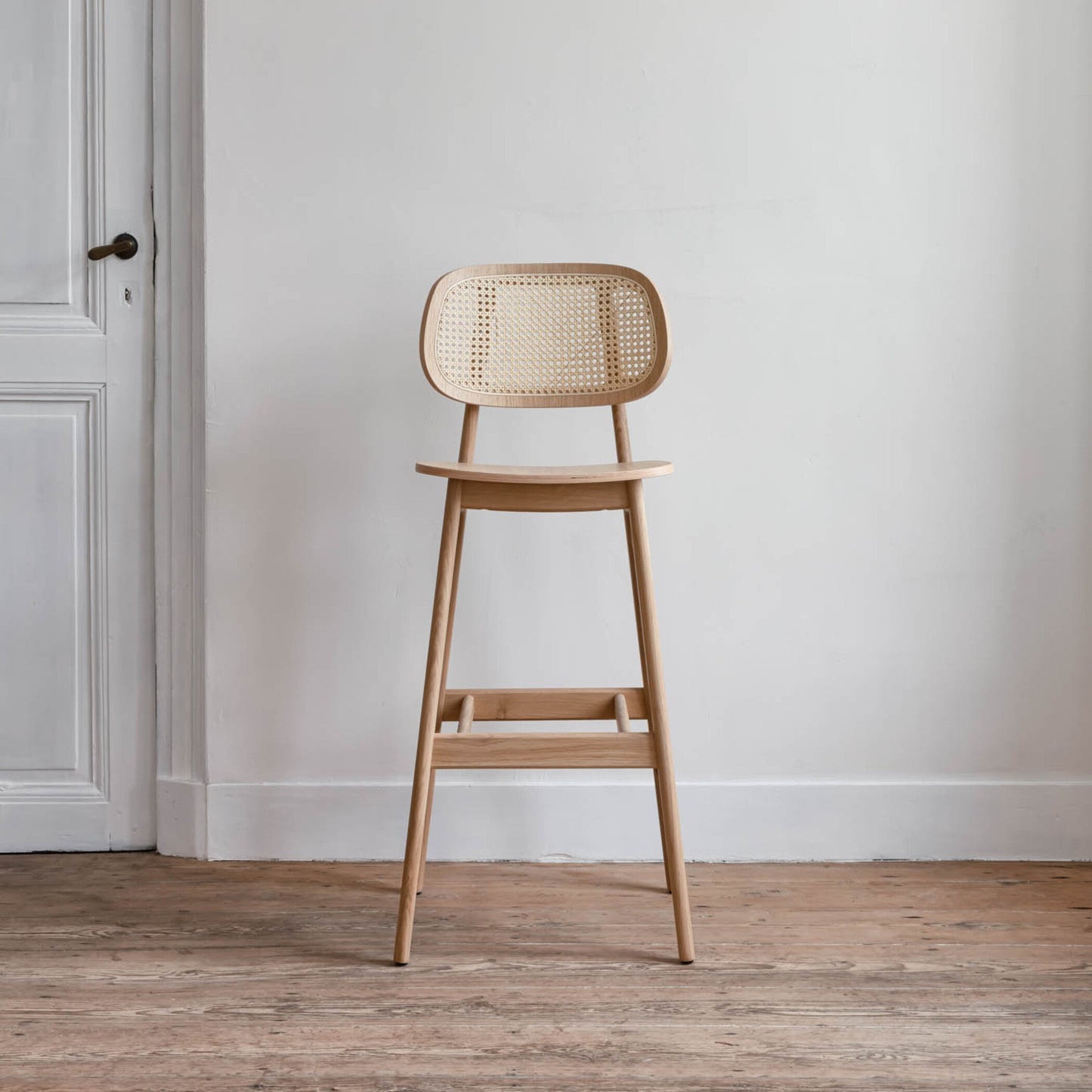 Titus Stool